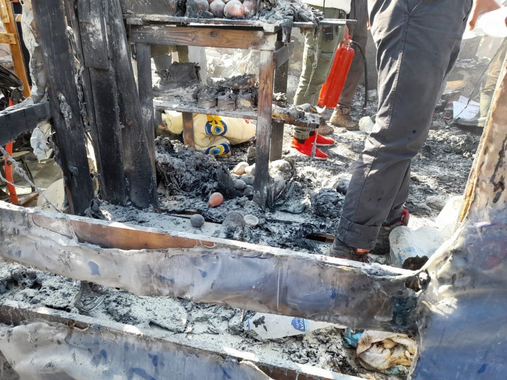 Κάηκε σκηνή προσφύγων στο Καρά Τεπέ