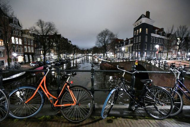 Ολλανδία : Παράταση στην νυχτερινή απαγόρευση κυκλοφορίας μέχρι 15 Μαρτίου