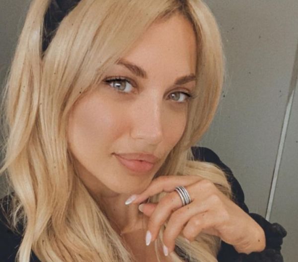 Κωνσταντίνα Σπυροπούλου: Ανεβαίνει σε τρακτέρ αλά… «Φάρμα»