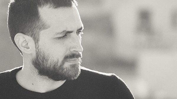 Τεντ Ρέγκλης: Από το trailer των “Παράσιτων”, στο νέο σήριαλ του Mega