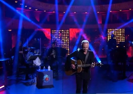 Χρήστος Θηβαίος: Η Ελένη Βιτάλη διδάσκει ακόμα εφηβεία