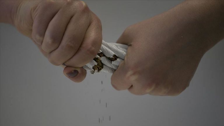 ΕΛΣΤΑΤ : Εντυπωσιακή μείωση του καπνίσματος καταγράφηκε στην Ελλάδα την τελευταία δεκαετία