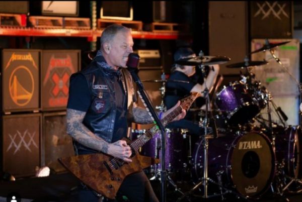 Οι Metallica έκαναν online εμφάνιση από την αποθήκη τους