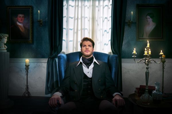 «Μου έλειψες πολύ» : Ο Λούκας Γιώρκας ερμηνεύει Αντώνη Βαρδή