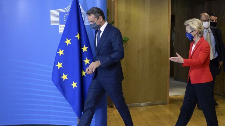 Μητσοτάκης προς φον ντερ Λάιεν: Να ξεκινήσουμε εγκαίρως διάλογο με τους παραγωγούς των επερχόμενων εμβολίων