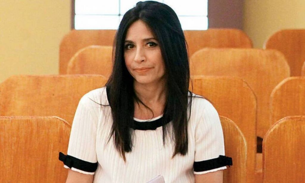 Ράκος η Βάσω Γουλιελμάκη: «Προσπαθώ να μαζέψω τα κομμάτια μου»