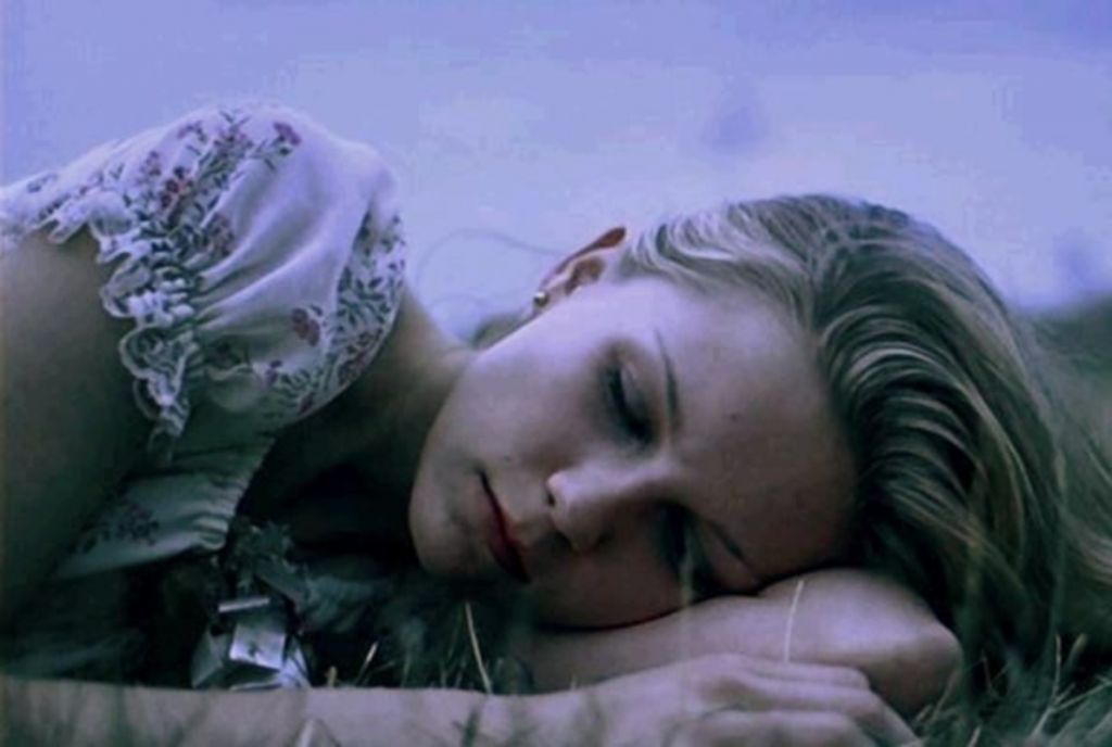 Τα ζώδια που γίνονται αυτοκαταστροφικά στον έρωτα