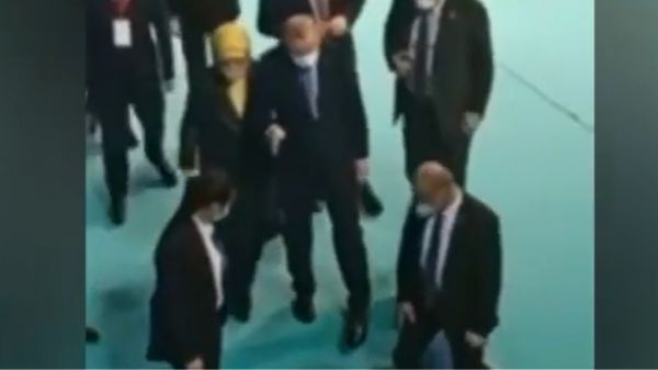 Ερντογάν : Υποβασταζόμενος ο τούρκος πρόεδρος – Τι συμβαίνει με την υγεία του;