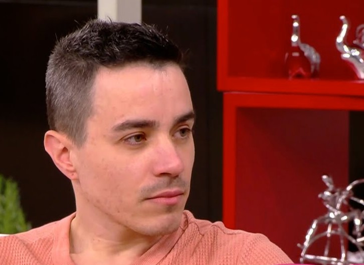 Δημήτρης Άνθης : Ξεσπά το θύμα σεξουαλικής κακοποίησης από γνωστό ηθοποιό  – «Μίλησα δημόσια γιατί…»