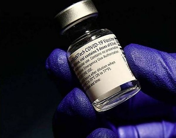 Pfizer : Τα ποσοστά των αντισωμάτων που παρατηρούνται ανά ηλικία μετά τους εμβολιασμούς