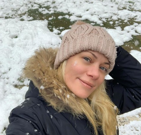Η sefie της Ζέτας Μακρυπούλια στα χιόνια