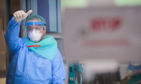 Κλειδώνει το μπόνους για τους υγειονομικούς