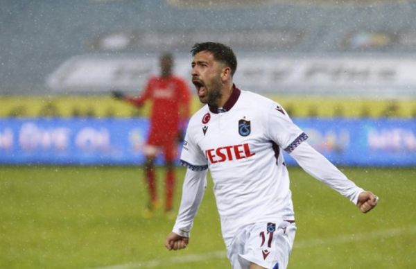 Ασταμάτητος Μπακασέτας, σκόραρε ξανά και έδωσε νέα νίκη στην Τράμπζονσπορ