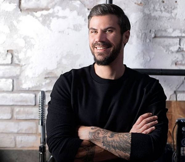 Άκης Πετρετζίκης : Η ανάρτηση που προκάλεσε φήμες ότι θα γίνει…πατέρας