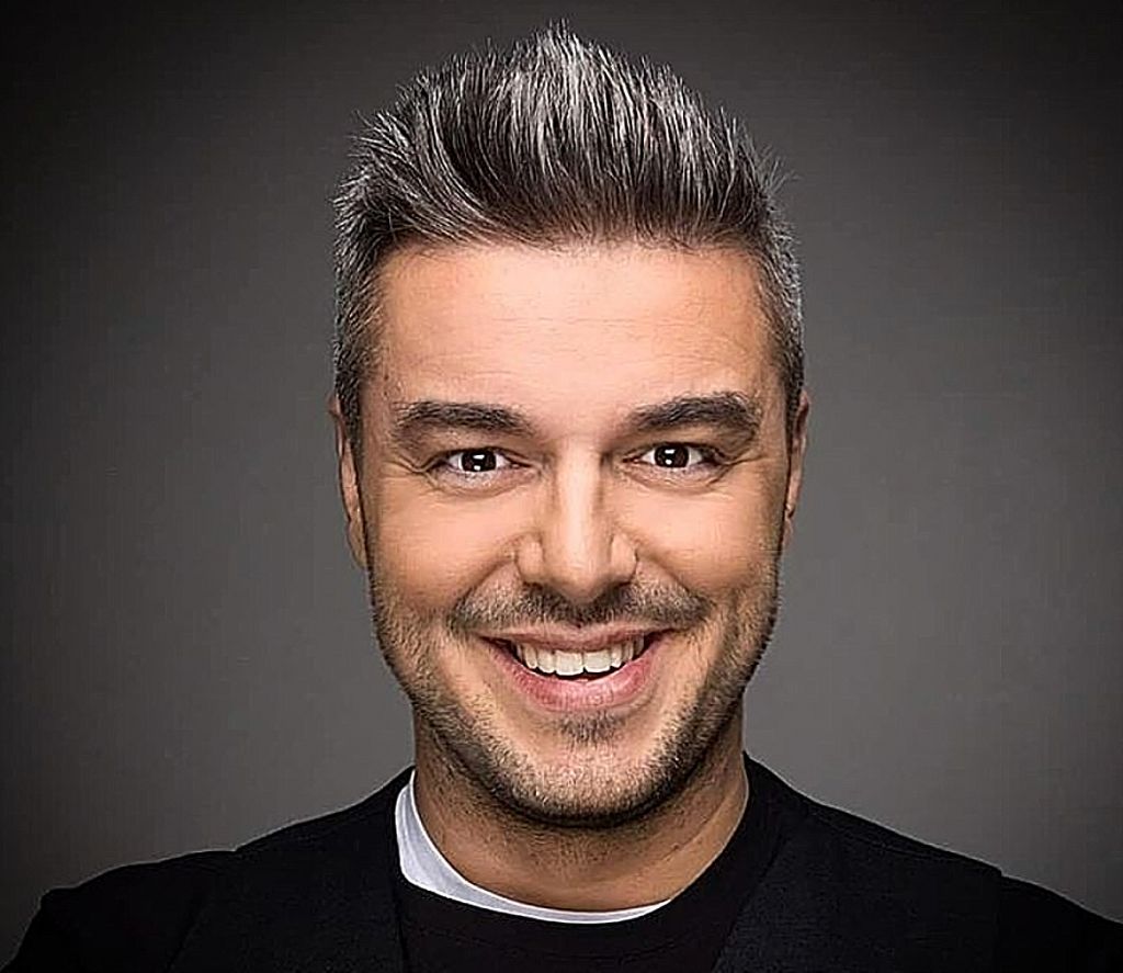 Πέτρος Πολυχρονίδης : Ζητά από τους φίλους του στα social media να κάνουν αναφορά σε fake σελίδα