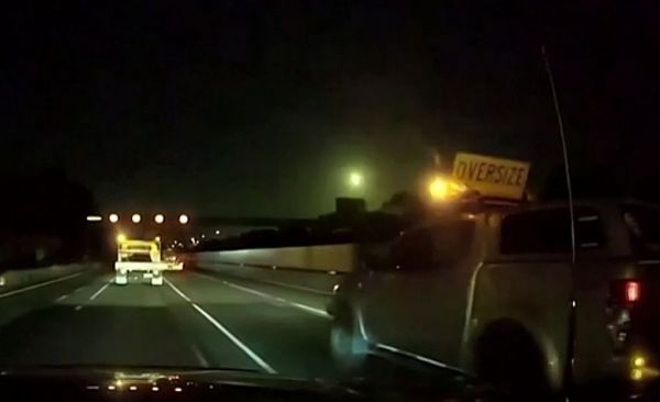 Αυστραλία : Ένας μετεωρίτης διαλύθηκε στον ουρανό προκαλώντας εκτυφλωτικό φως