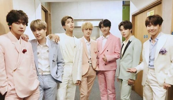 O J-Hope των BTS γιορτάζει τα γενέθλιά του με τον πιο γλυκό τρόπο