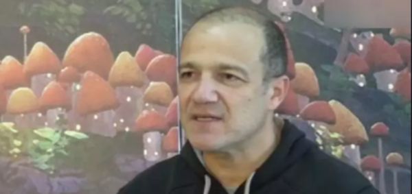 Φώτης Σπύρος: Τι αποκάλυψε για το σίριαλ «Δύο Ξένοι» και τα χαστούκια από την Άβα Γαλανοπούλου