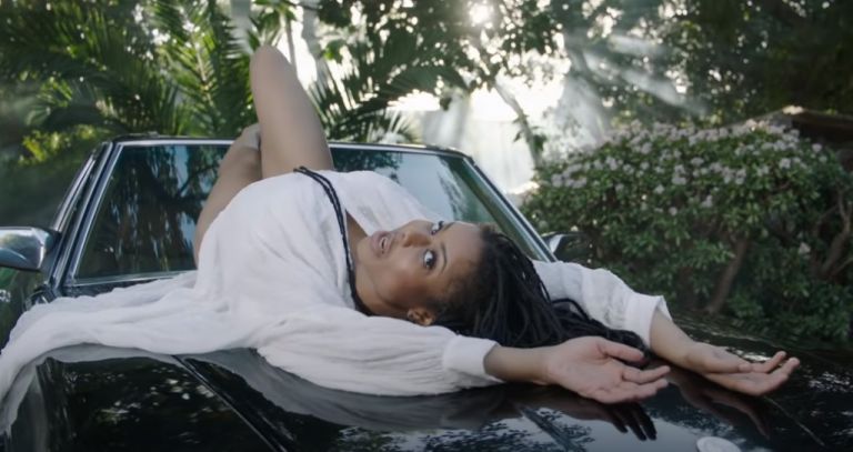 Pornhub : Η πλατφόρμα ερωτικών ταινιών υπόσχεται να σώσει τον πλανήτη