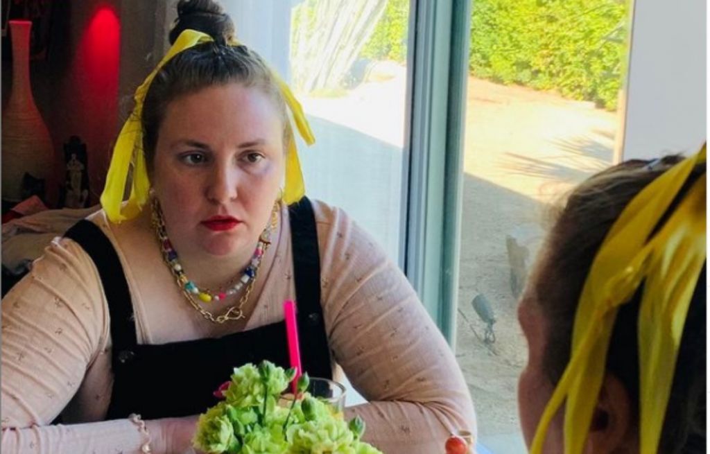 Λένα Ντάναμ : Άγριο «κράξιμο» από φιλόζωους για την νέα της σειρά