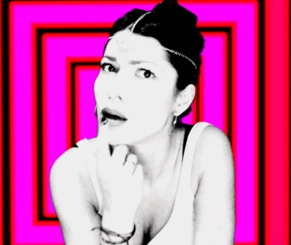 Κλέλια Ρένεση για υπόθεση Λιγνάδη: «Αμόλησαν τη σιχαμένη σουπιά»