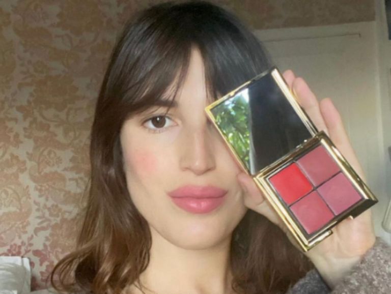 Jeanne Damas : Αντιγράψτε το ανεπιτήδευτο μακιγιάζ της σε πέντε βήματα