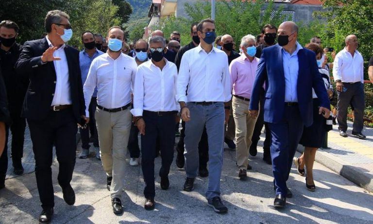 Ο λάκκος και το φτυάρι