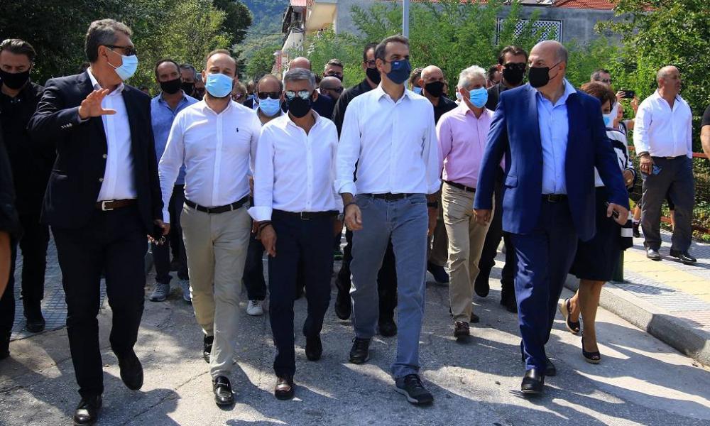 Ο λάκκος και το φτυάρι