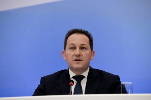 Πέτσας : Το Πάσχα θα είμαστε καλύτερα γιατί θα έχει εμβολιαστεί μεγάλο μέρος του πληθυσμού