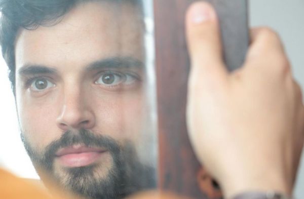 Ρένος Ρώτας : «Το μόνο που χρωστάω στον Λιγνάδη είναι δυο μπούφλες»