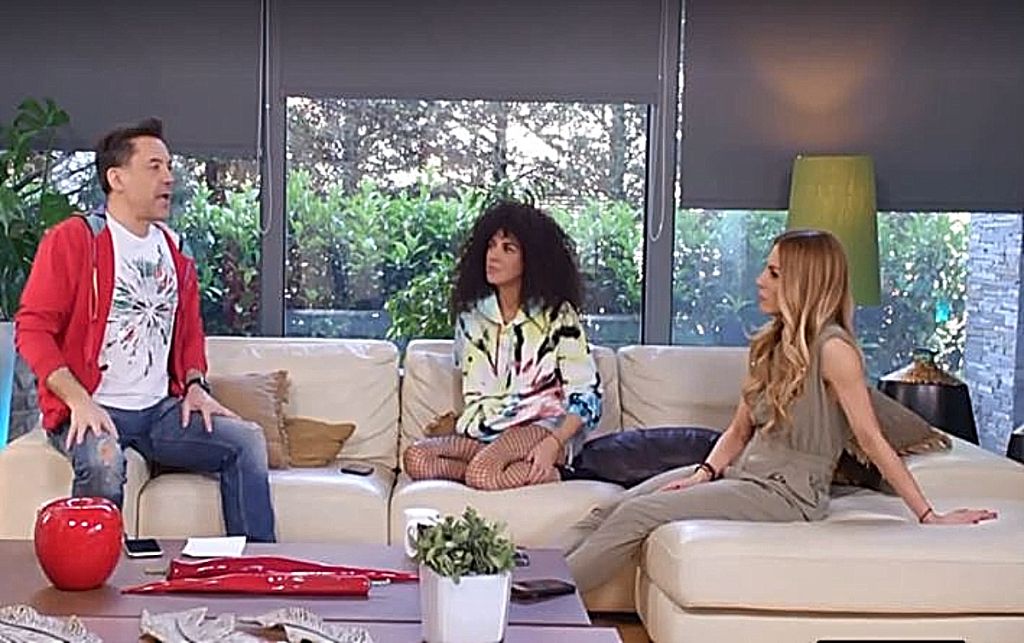 Roomies : Θάνος Καλλίρης μιλάει για τις επιπτώσεις τις πανδημίας και τα τραγούδια που λατρεύει