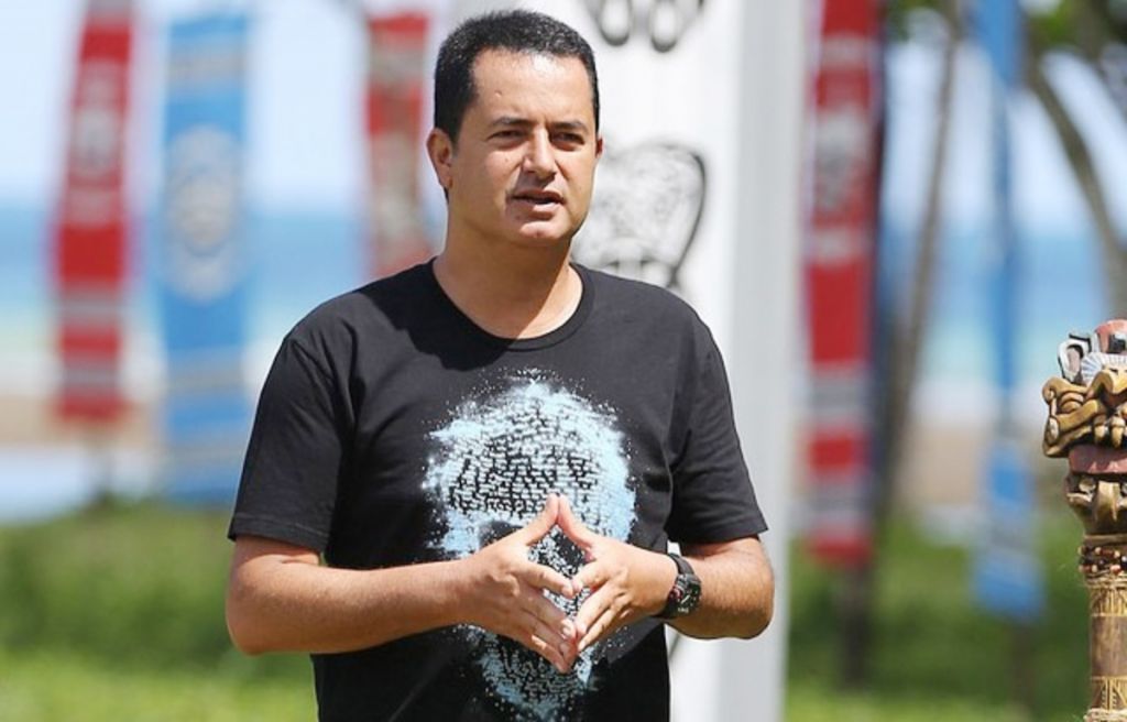 Survivor: Άστραψε και βρόντηξε ο Ατζούν – «Τηρήστε τη βίβλο αλλιώς θα σας πάρει…ο διάολος»