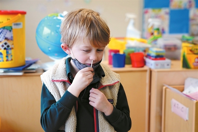 Κοροναϊός : Πώς οι γονείς θα καταλάβουν αν το παιδί τους εμφανίζει το σοβαρό πολυσυστημικό φλεγμονώδες σύνδρομο