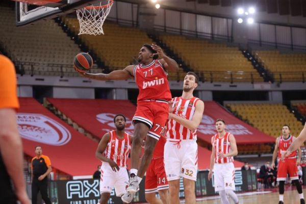 Επιτέλους… τέλος! Με φουλ επίθεση ο Ολυμπιακός επέστρεψε στις νίκες (94-79)