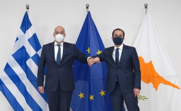 Συνάντηση Δένδια – Χριστοδουλίδη: Συντονισμός για Κυπριακό, ευρωτουρκικά και σχέσεις με Αίγυπτο