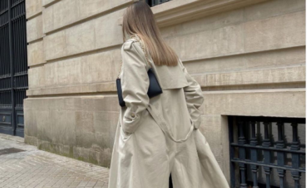 Καπαρντίνα: Το πανωφόρι που φέρνει την άνοιξη