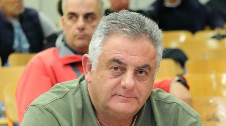 Νέα Φιλαδέλφεια: Επίθεση από χούλιγκαν στον Κώστα Τομπούλογλου