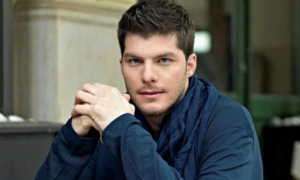 Λούκας Γιώρκας : «Με πήγε ασθενοφόρο στο νοσοκομείο, δεν μπορούσα να ελέγξω το σώμα μου»