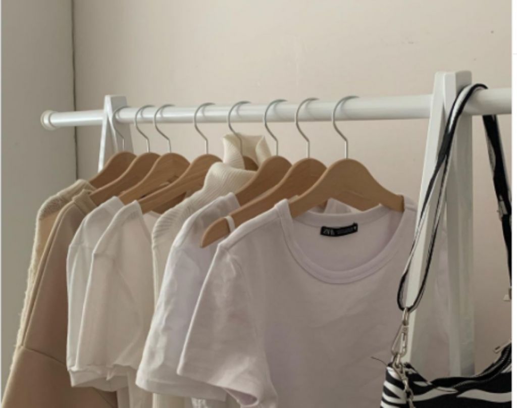 Το απόλυτο κόλπο για να διατηρήσετε το λευκό χρώμα στα ρούχα σας