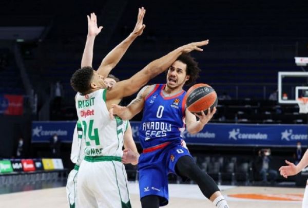 «Πάτησε» και τη Ζαλγκίρις η Εφές (89-62)