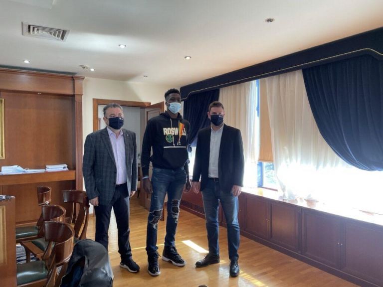 Αλέξανδρος Αντετοκούνμπο : Ο μικρός αδερφός του Γιάννη ζητά και αυτός την ελληνική ιθαγένεια