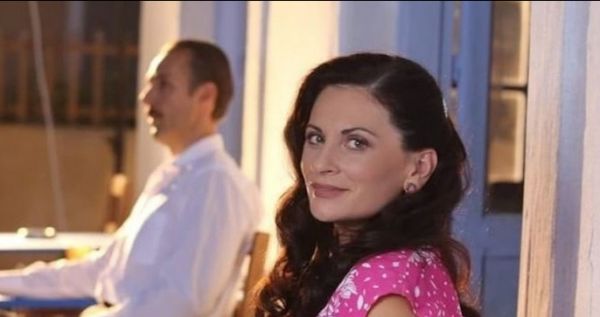 Άγριες Μέλισσες: Η Θεοφανία Παπαθωμά αποκαλύπτει τι γίνεται στα παρασκήνια