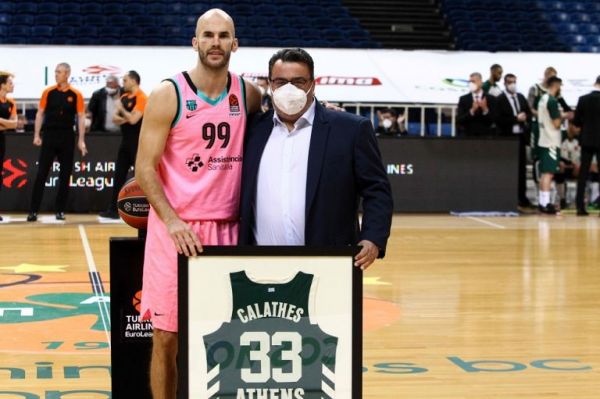 Παναθηναϊκός: Βράβευσε τον Νικ Καλάθη