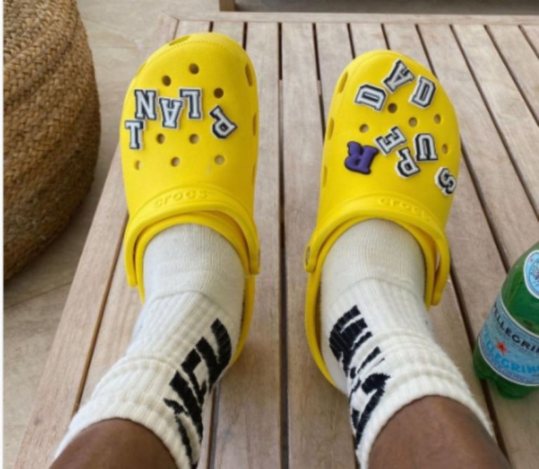 Crocks με κάλτσες: Γερμανός τουρίστας ή η απόλυτη τάση;