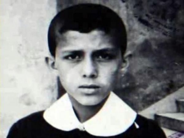 Δεν θα πιστεύετε ποιος ηγέτης χώρας είναι ο μικρός της φωτογραφίας