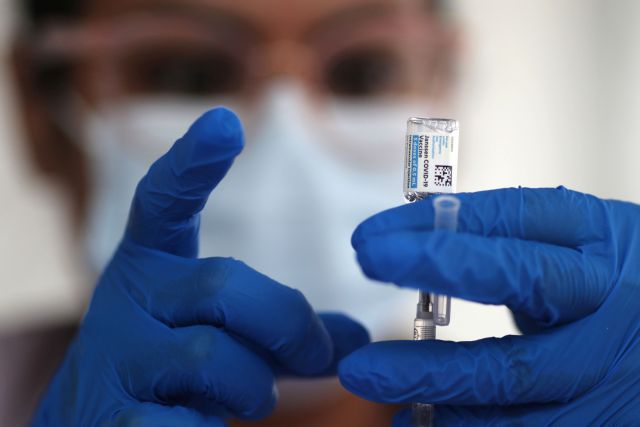 Θεοδωρίδου : Μόλις 28 περιπτώσεις θρομβώσεων σε 17 εκατ. εμβολιασμούς – Τι ισχύει με τις αλλεργίες