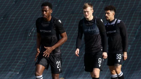 Ποιος παίκτης του ΠΑΟΚ βρίσκεται μια ανάσα από το να σταματήσει το ποδόσφαιρο