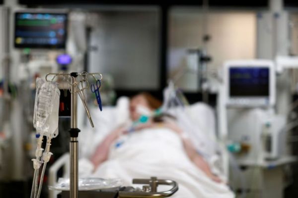 Κοροναϊός : Ποια είναι τα τέσσερα υποκείμενα νοσήματα που αυξάνουν τον κίνδυνο σοβαρής νόσου