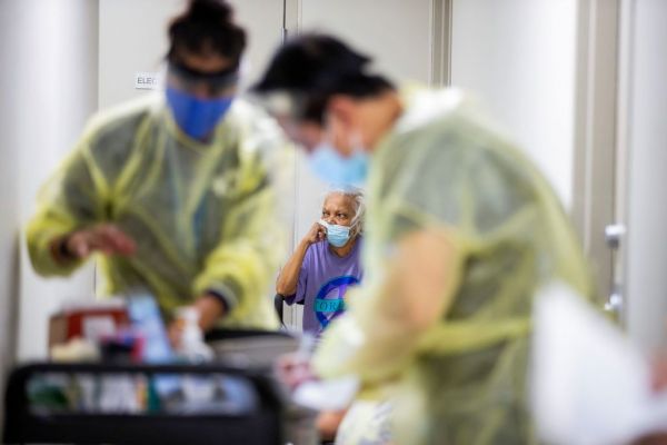 Εμβόλιο κοροναϊού : Κάθε πότε θα χρειάζεται νέα έκδοση;