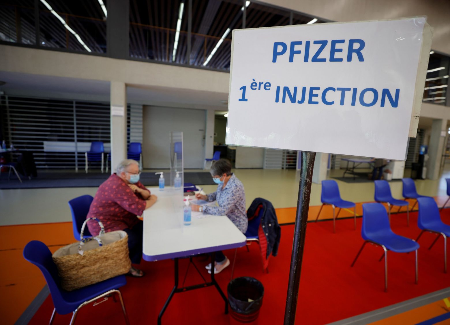 Εμβόλιο Pfizer : Αποτελεσματικό και στους εφήβους 12-15 ετών, ανοίγει ο δρόμος για τους μαθητές